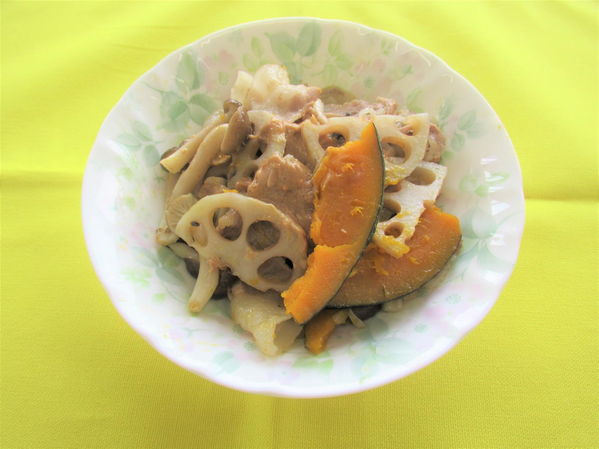 秋野菜と豚肉の蒸し焼き
